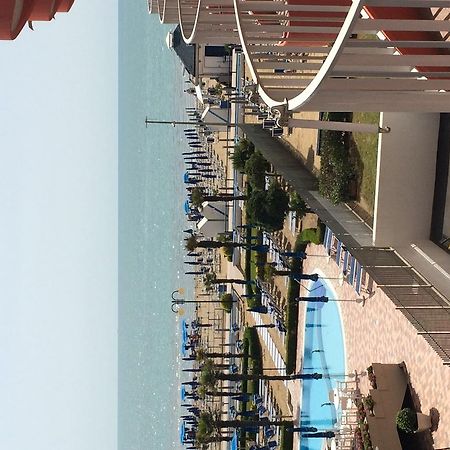 Residence Apollo - Walterigato Apartments Solo Per Famiglie Lido di Jesolo Ngoại thất bức ảnh