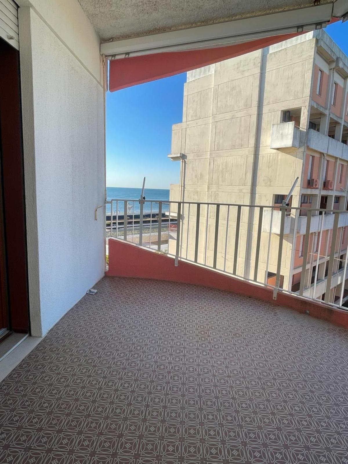 Residence Apollo - Walterigato Apartments Solo Per Famiglie Lido di Jesolo Ngoại thất bức ảnh